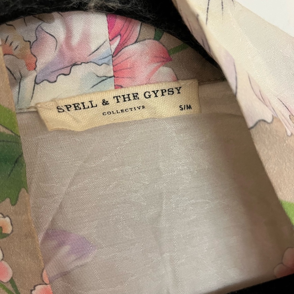 Spell Waterfall Robe - Picture 5 of 6